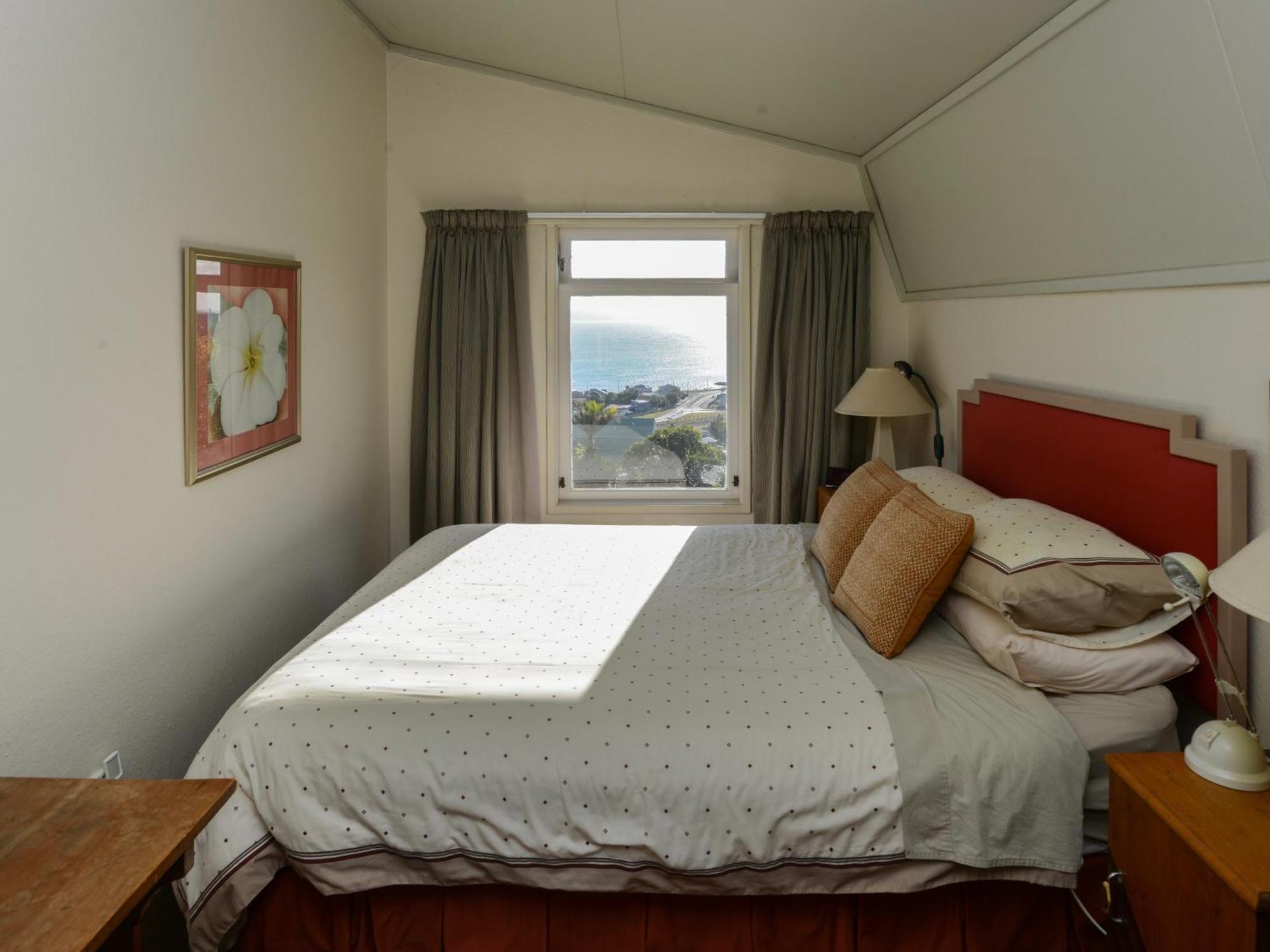 Jacaranda Lodge - Napier Hill Holiday Home Eksteriør bilde