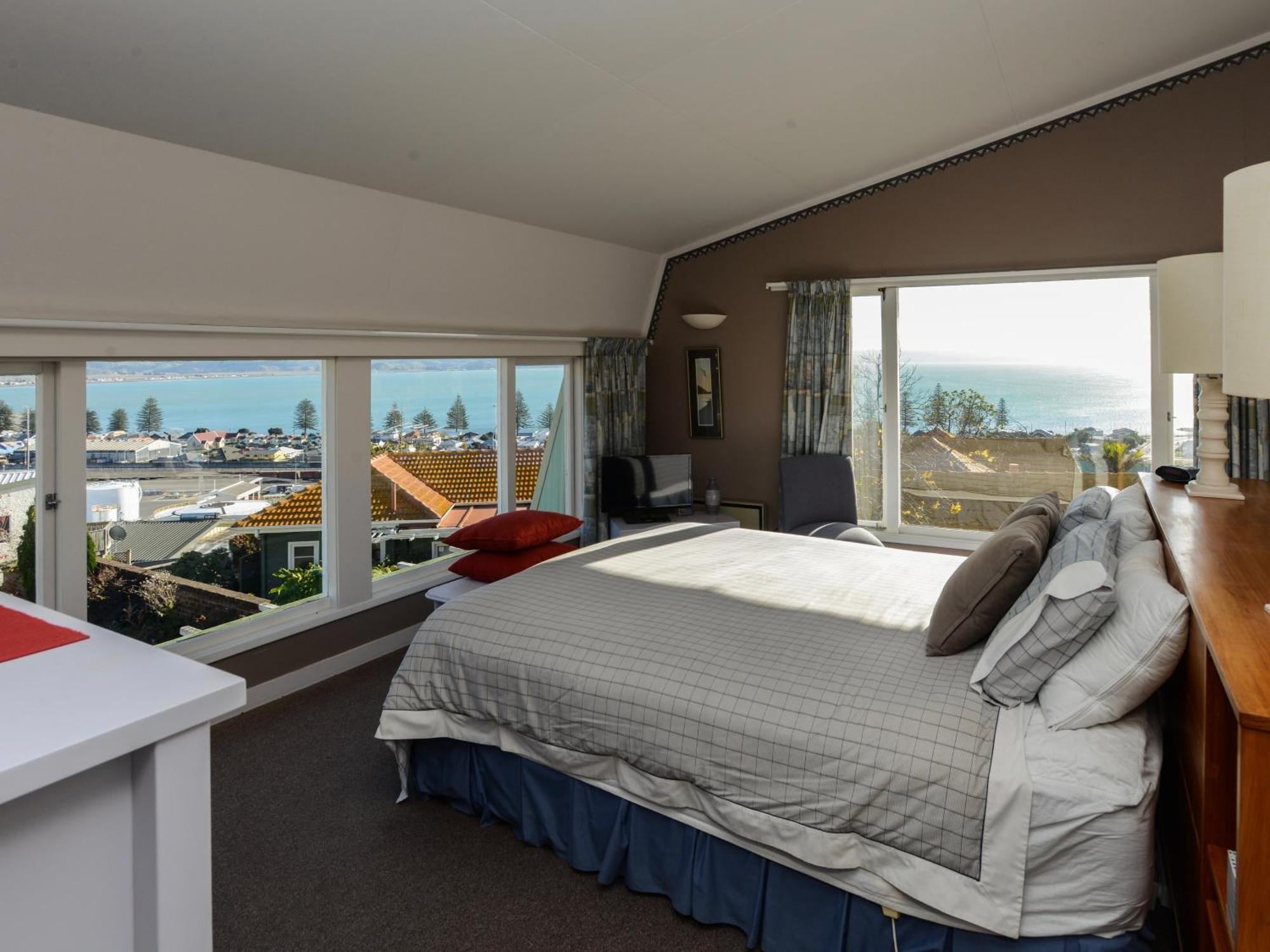 Jacaranda Lodge - Napier Hill Holiday Home Eksteriør bilde